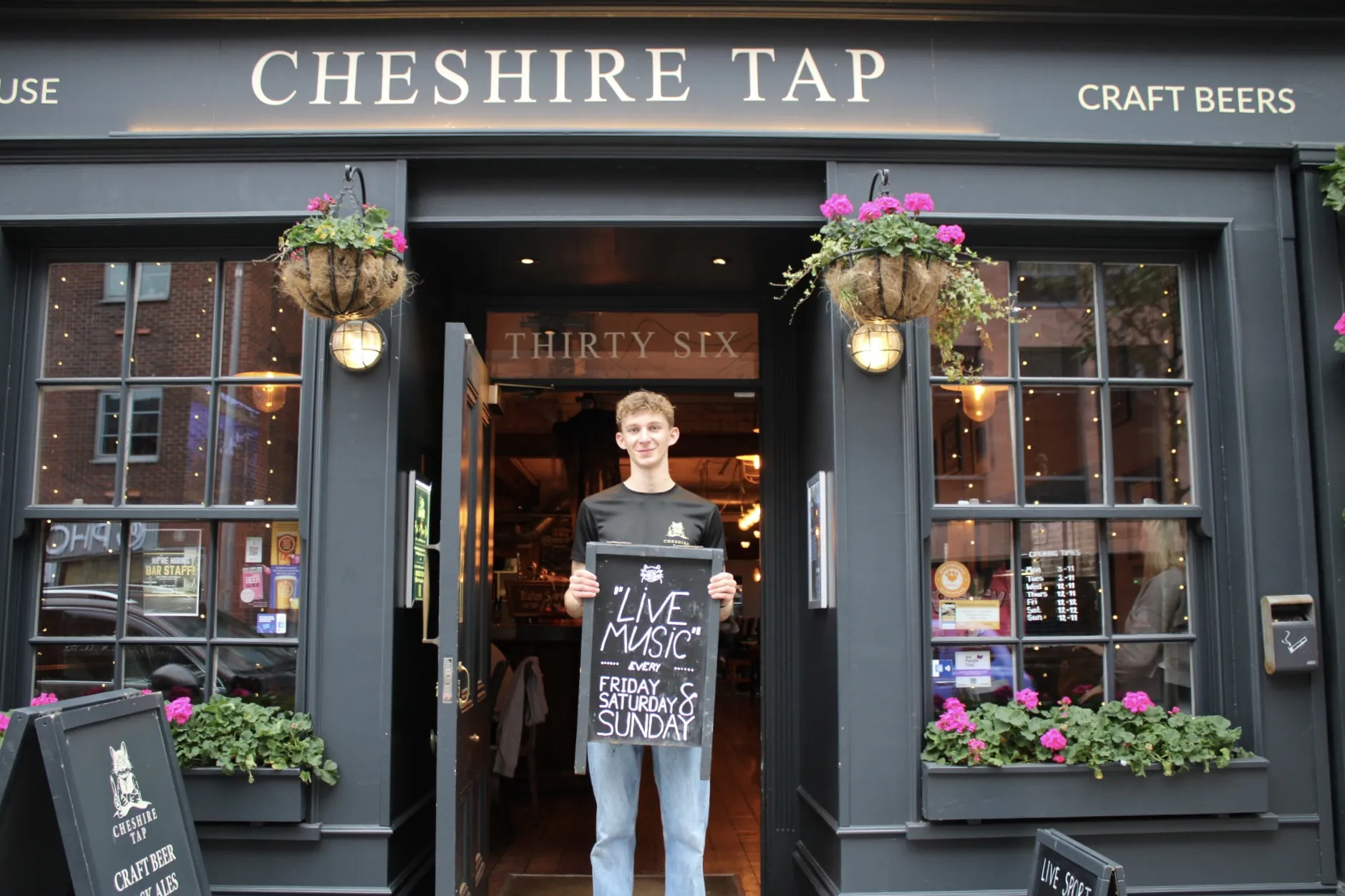 Cheshire Tap beer garden in Kings Court
