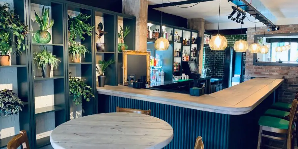 bar photo